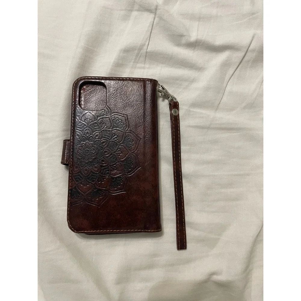 Unbranded Wallet Phone Case Womens OS Brown Mandala Embossed Folio Wristlet